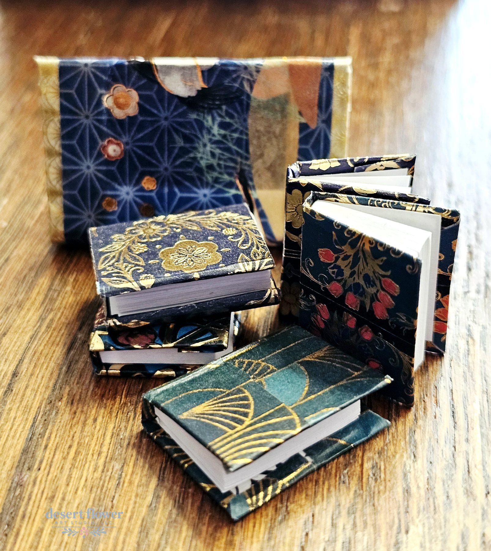 small. mini. micro.